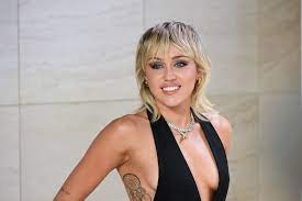 Miley Cyrus:Height, Age, Wife, Children, Family, Biography & More